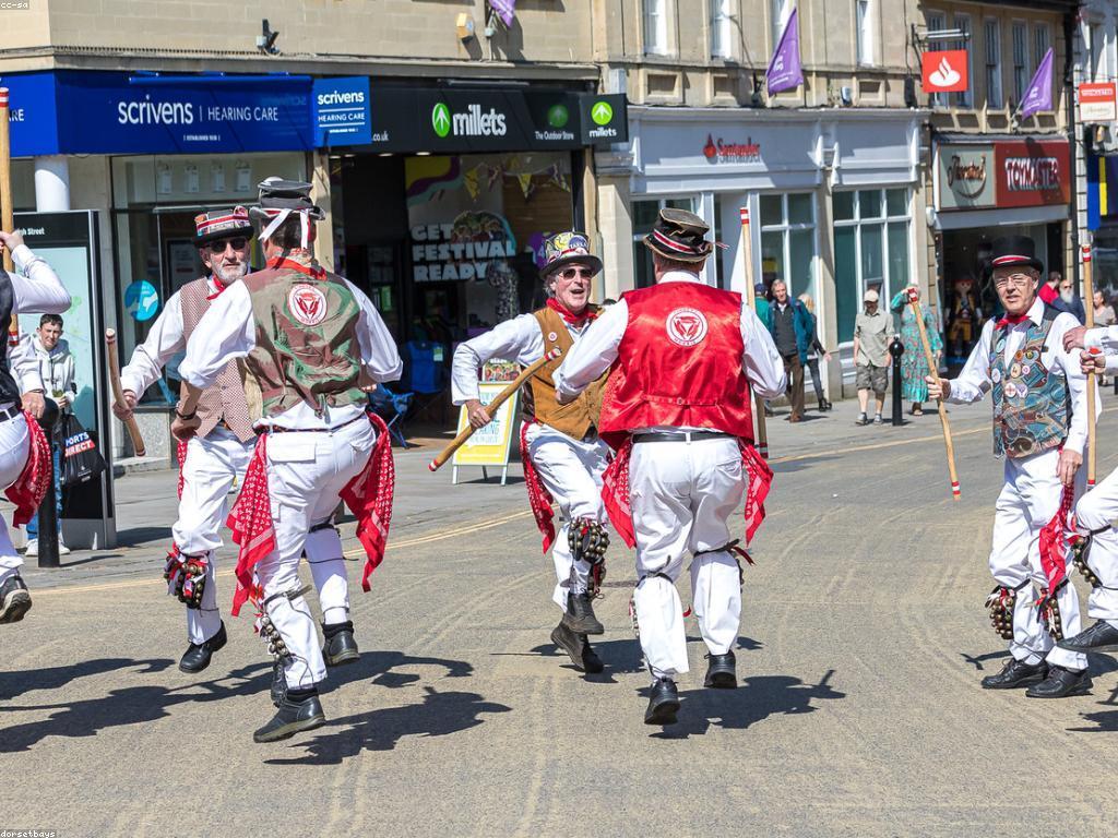 ការប្រារព្ធពិធីជាតិ និងអត្ថន័យរបស់វា