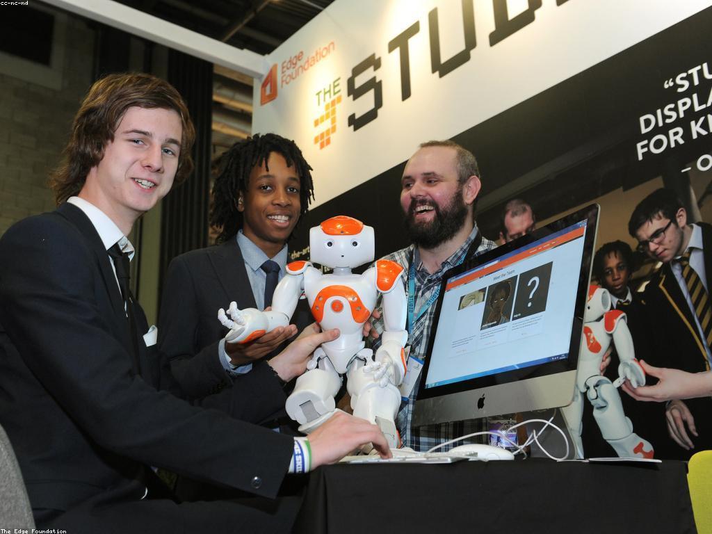 យុទ្ធសាស្ត្រលេង: គន្លងទ្រព្យសម្បត្តិ និងវិធីសាស្ត្រនៅលើកម្រិតថ្មី